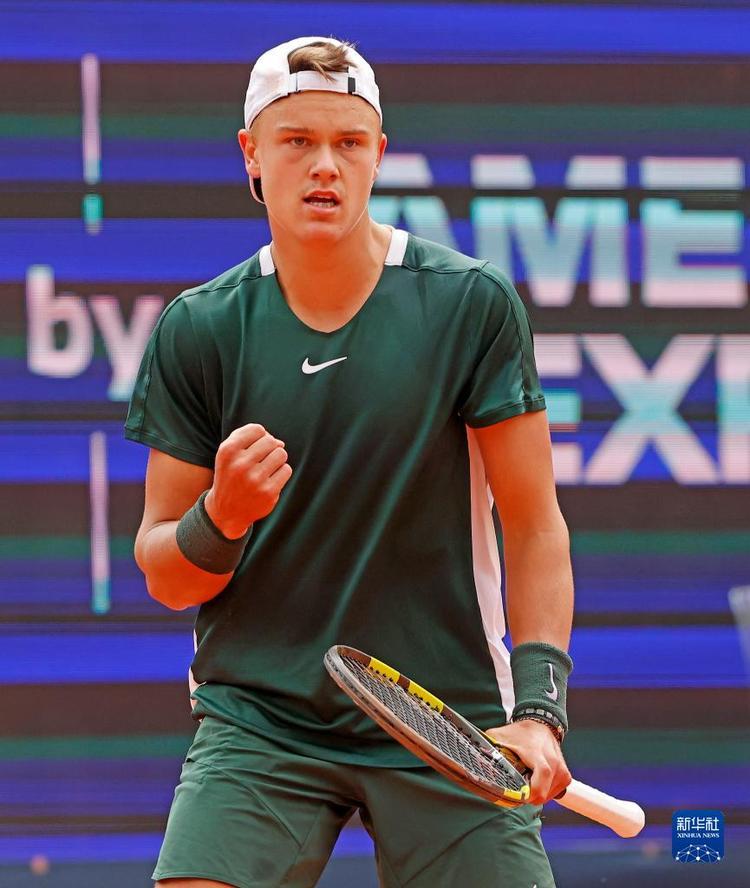 充满渴望 充满渴望