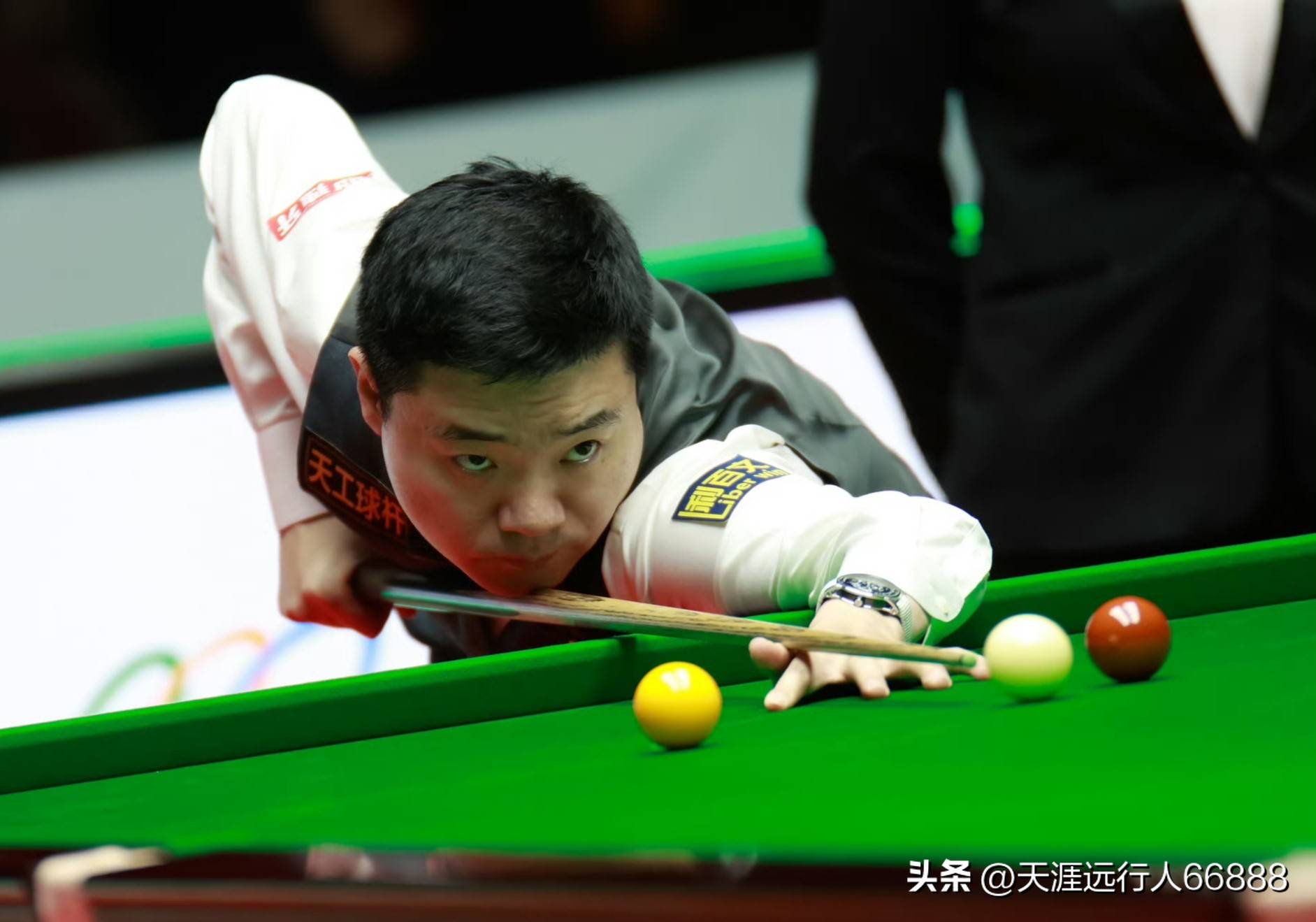 的线上参与 的线上参与